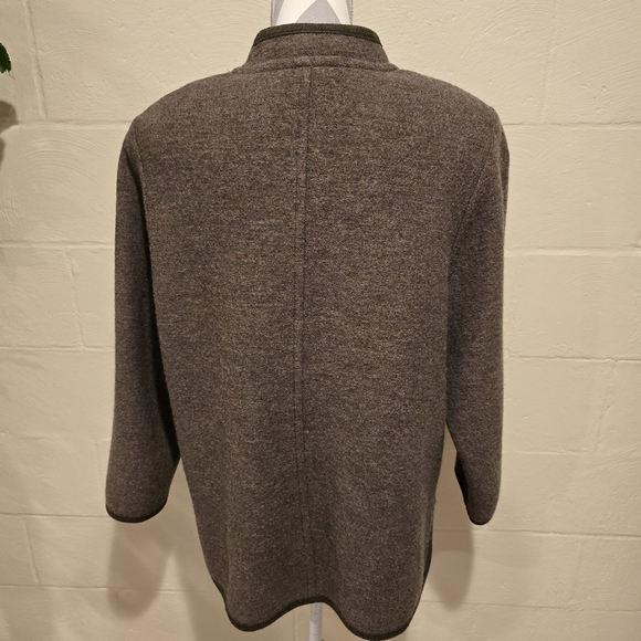 Vintage BOOS Pure New Wool Jacket With Edelweiss Embroidery Brown Size 46. - Picture 3 of 16